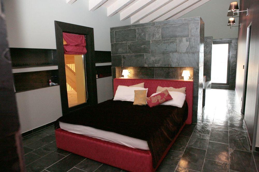 Lateis Maanja Lake Front Suite מראה חיצוני תמונה