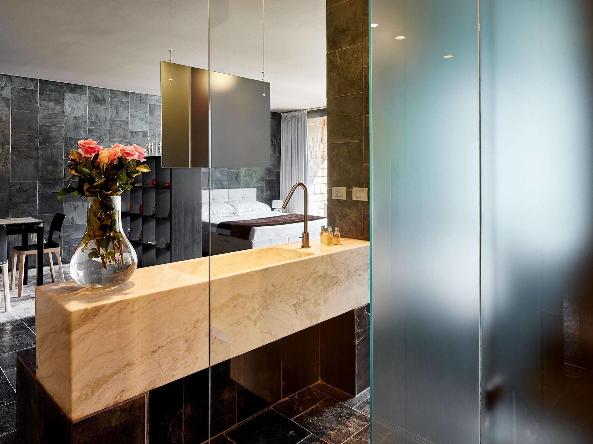 Lateis Maanja Lake Front Suite מראה חיצוני תמונה
