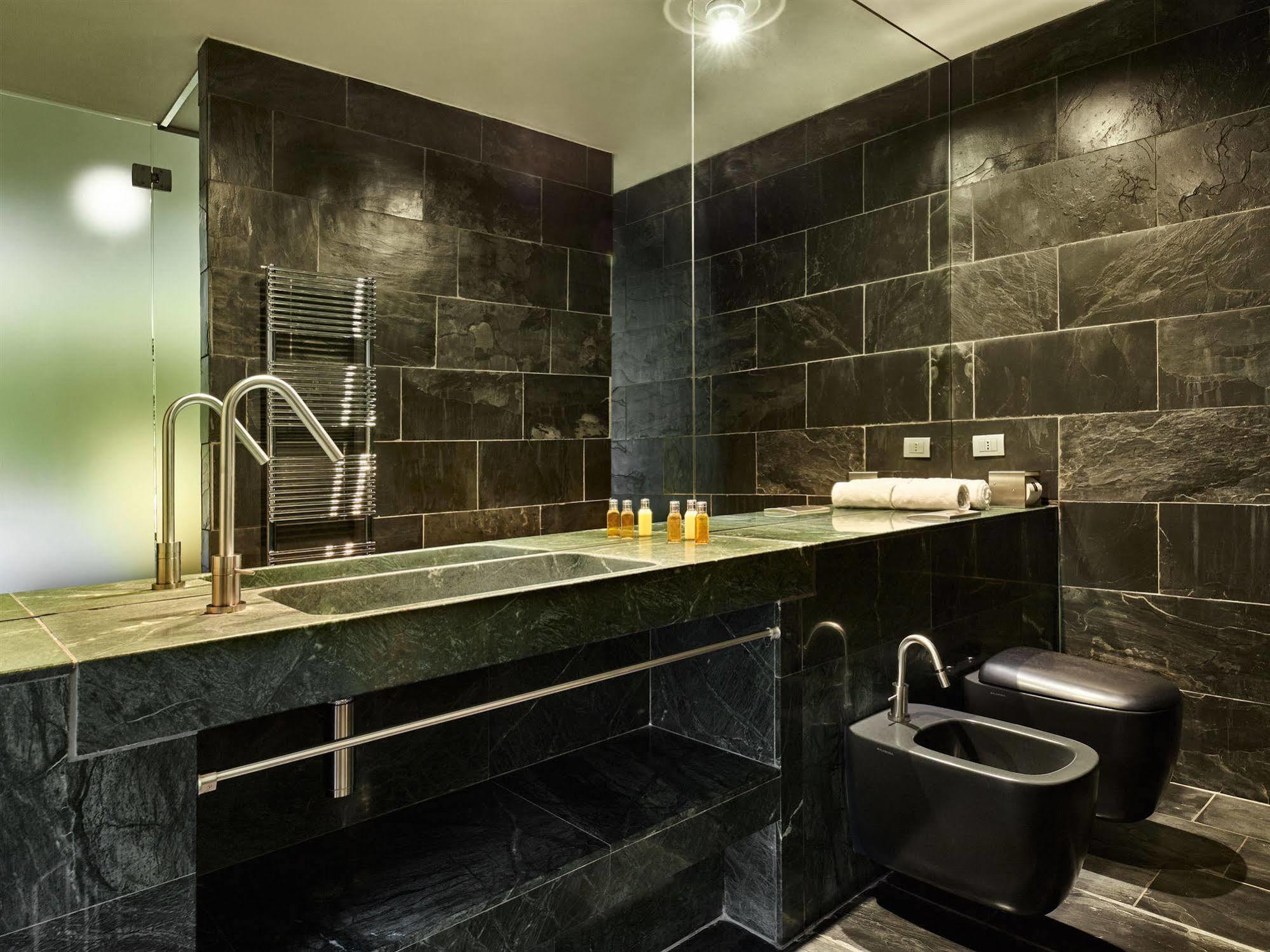 Lateis Maanja Lake Front Suite מראה חיצוני תמונה