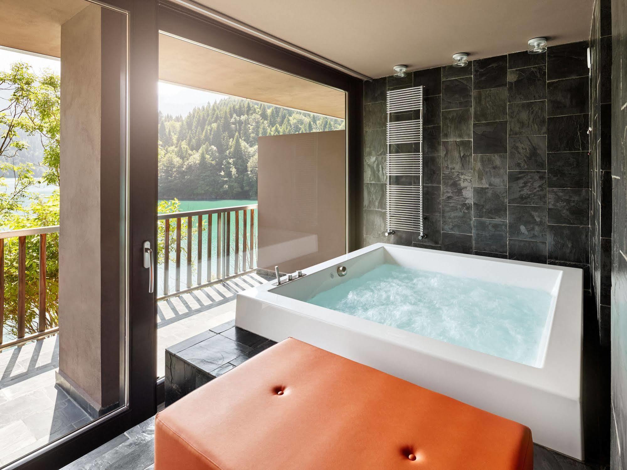 Lateis Maanja Lake Front Suite מראה חיצוני תמונה